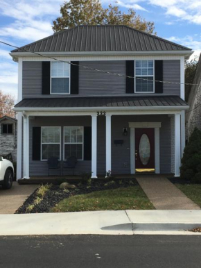 Downtown abode in the heart of the Bourbon Trail